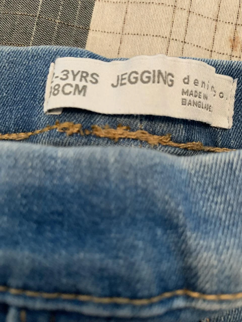 Blauwe spijkerbroek van Jegging. Maat 98. – photo 3